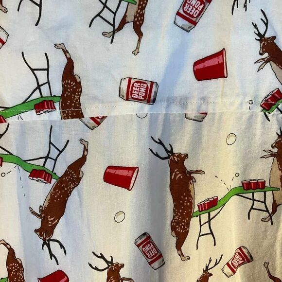 Deer Pong Christmas Buttonup!! XL - Picture 5 of 7